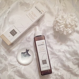 SarynaKey Damage Repair Gloss Spray